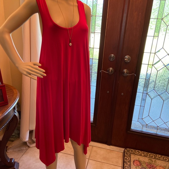 Vince Camuto Raspberry Color Sleeveless Handkerchief dress size  medium - Picture 9 of 9
